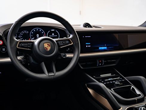 New 2026 Porsche Cayenne E-Hybrid image 4