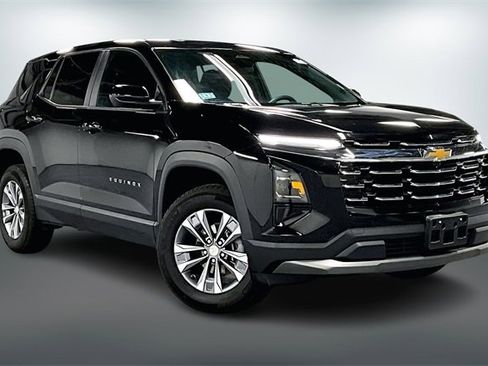 Used 2025 Chevrolet Equinox LT image 1