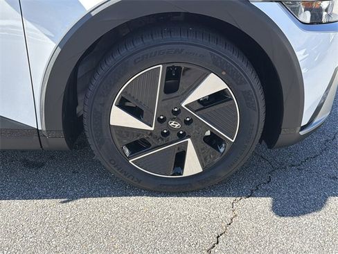 New 2026 Hyundai Ioniq 5 SEL image 12