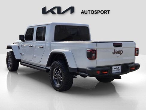 Used 2024 Jeep Gladiator Mojave image 11