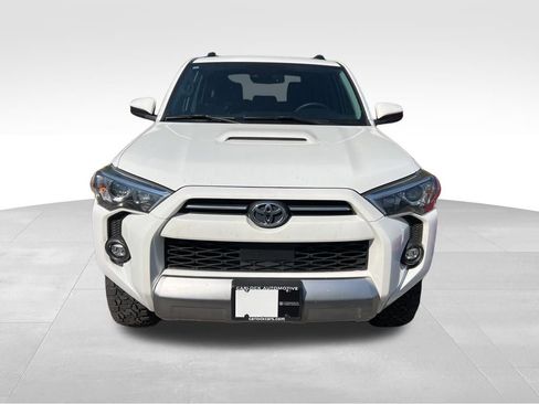 Used 2022 Toyota 4Runner TRD Off-Road image 3