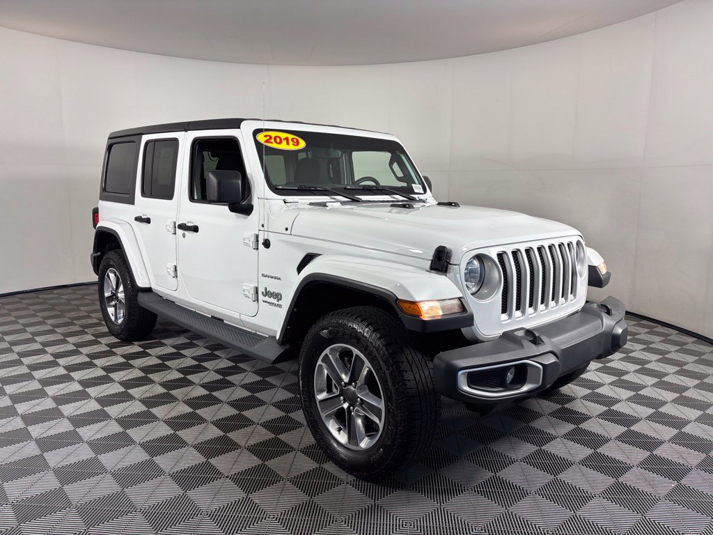 Used 2019 Jeep Wrangler Unlimited Sahara AWD/4WD image 15