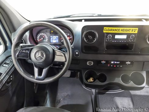 Used 2019 Mercedes-Benz Sprinter 170 image 9