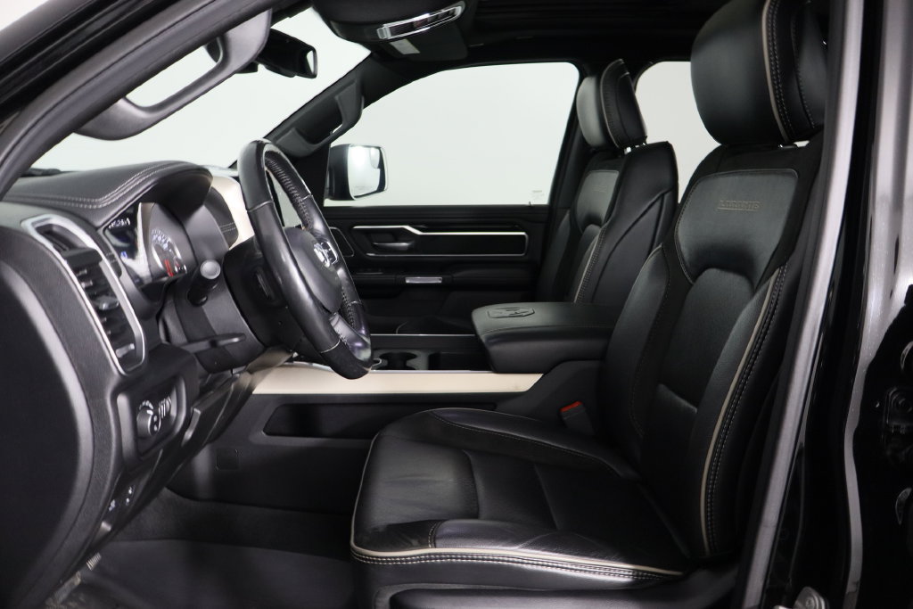 Used 2019 RAM 1500 Laramie AWD/4WD image 10