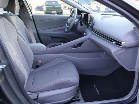 Used 2025 Hyundai Elantra Sport w/ Cargo Package FWD image 17