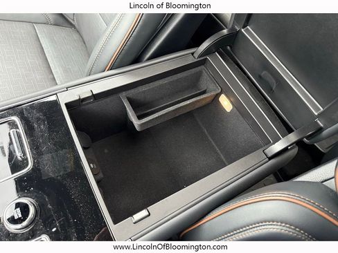 New 2025 Lincoln Aviator Black Label image 14