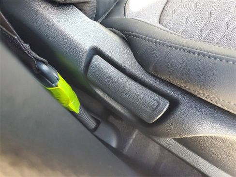 New 2026 Kia Seltos S image 9