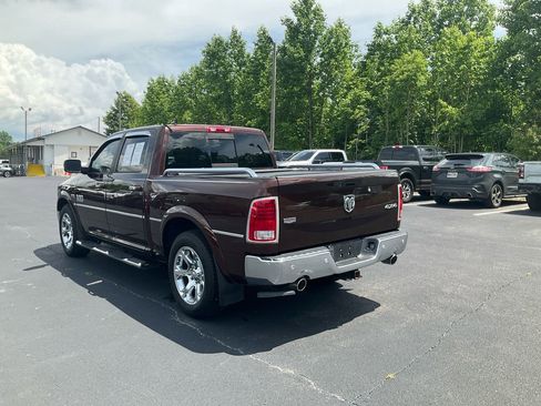 Used 2015 RAM 1500 Laramie w/ Convenience Group AWD/4WD image 7