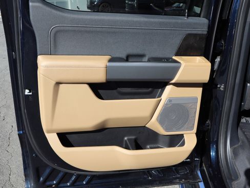 Used 2025 Ford F250 Lariat image 31