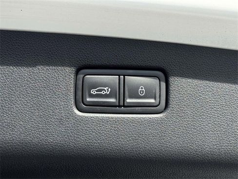 Used 2023 Genesis GV70 2.5T Sport Prestige w/ Sport Prestige Package image 10