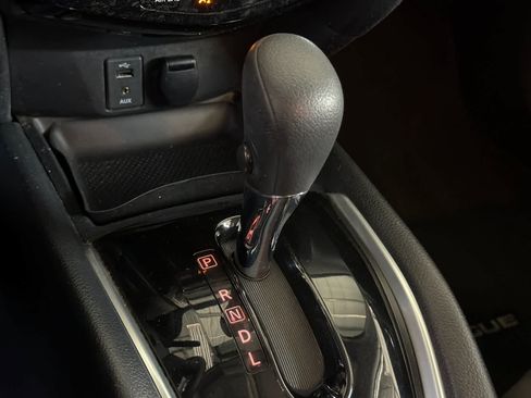 Used 2016 Nissan Rogue SV FWD image 22