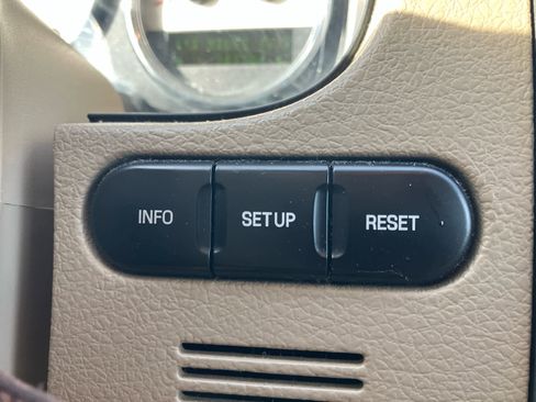 Used 2006 Ford F150 Lariat image 20