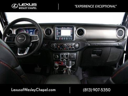 Used 2019 Jeep Wrangler Unlimited Rubicon AWD/4WD image 23