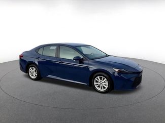 Used 2025 Toyota Camry LE video 2