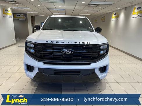 New 2026 Ford Expedition Platinum w/ Stealth Appearance Package AWD/4WD image 29