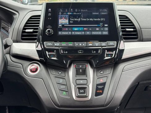 Used 2023 Honda Odyssey EX-L image 17