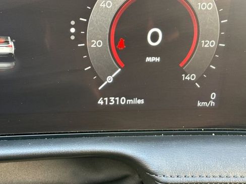 Used 2023 Nissan Ariya FWD image 38