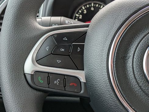 Used 2021 Jeep Renegade Sport image 19