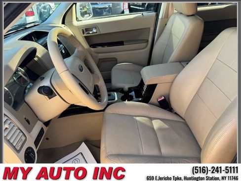 Used 2010 Ford Escape Limited AWD/4WD image 24