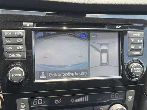 Used 2017 Nissan Rogue SL AWD/4WD image 25