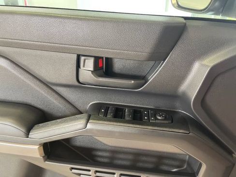 Used 2025 Toyota 4Runner SR5 AWD/4WD image 16