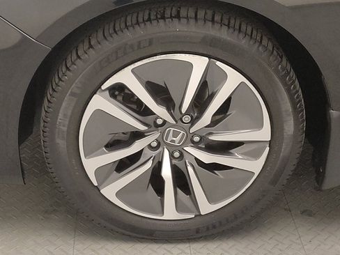 Used 2019 Honda Accord EX-L image 31