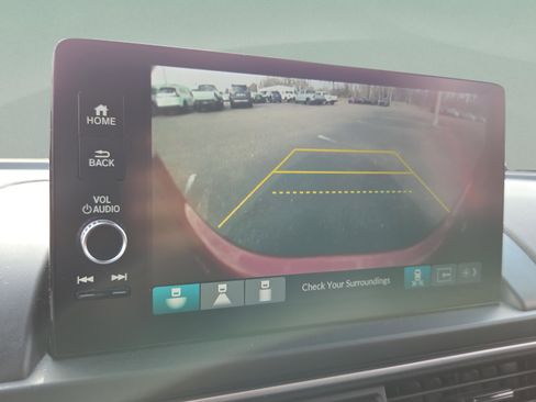 Used 2024 Honda Pilot Touring image 32