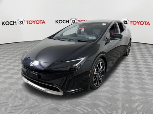 Used 2024 Toyota Prius Prime FWD image 3