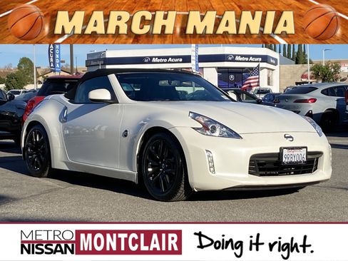 Used 2016 Nissan 370Z Touring image 1