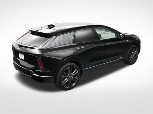 Used 2026 Cadillac Optiq Sport 2 AWD/4WD image 21