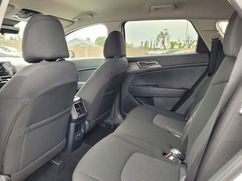 New 2026 Kia Sportage LX image 6