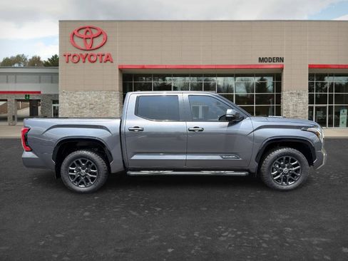 Used 2024 Toyota Tundra Platinum AWD/4WD image 4
