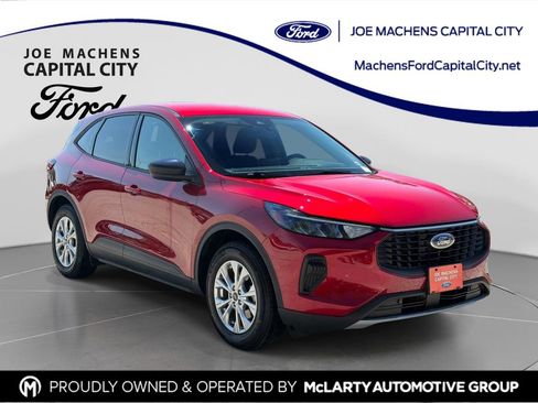 Used 2025 Ford Escape Active FWD image 1
