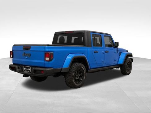 Used 2022 Jeep Gladiator Sport AWD/4WD image 7