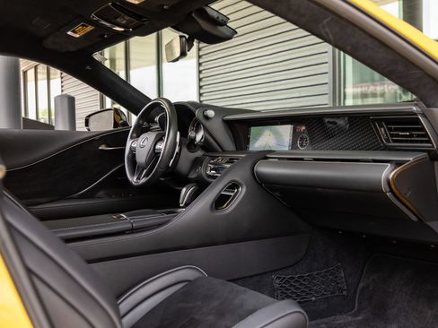 Used 2020 Lexus LC 500 Coupe w/ Performance Package RWD image 44