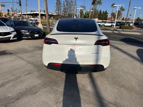 Used 2023 Tesla Model Y Long Range AWD/4WD image 4