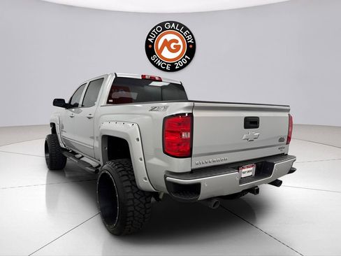 Used 2018 Chevrolet Silverado 1500 LT w/ All Star Edition image 5