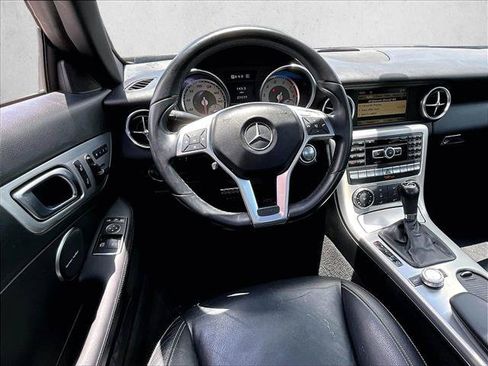 Used 2012 Mercedes-Benz SLK 350 image 7