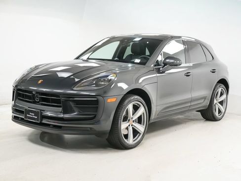 Certified 2026 Porsche Macan AWD/4WD image 1
