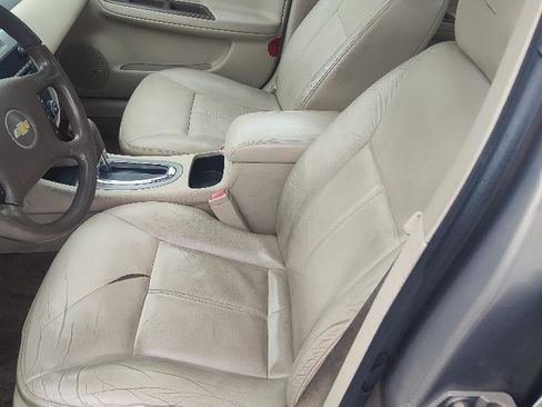 Used 2006 Chevrolet Impala LTZ FWD image 11