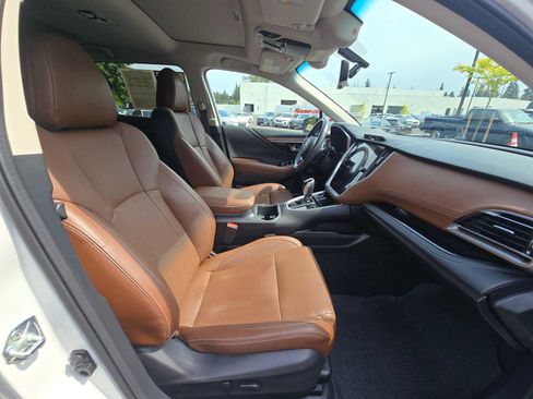 Used 2022 Subaru Outback Touring XT w/ Popular Package #2 AWD/4WD image 11