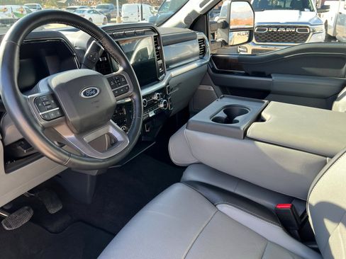 Used 2022 Ford F150 Lariat image 16