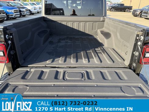 Used 2020 Jeep Gladiator Rubicon image 14