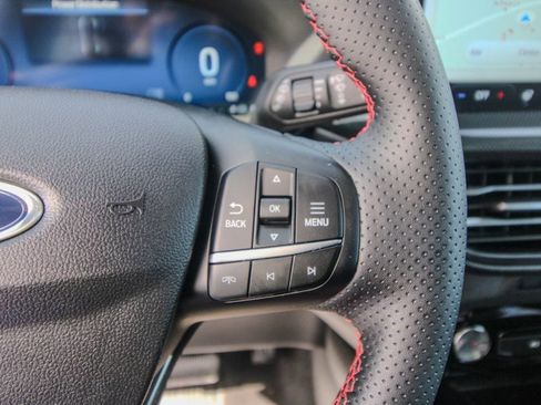 Used 2025 Ford Escape ST-Line Select w/ Tech Pack #2 image 21