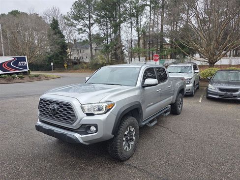 Used 2023 Toyota Tacoma TRD Off-Road image 8