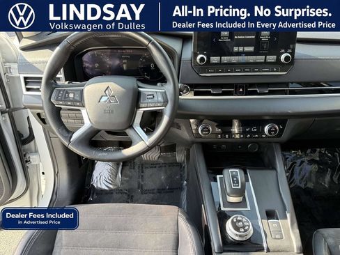 Used 2022 Mitsubishi Outlander SE AWD/4WD image 10