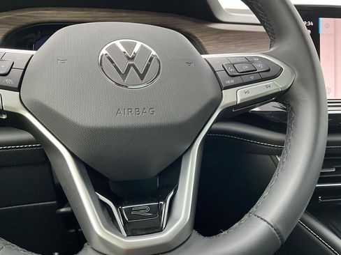 New 2026 Volkswagen Atlas SEL Premium R-Line image 21