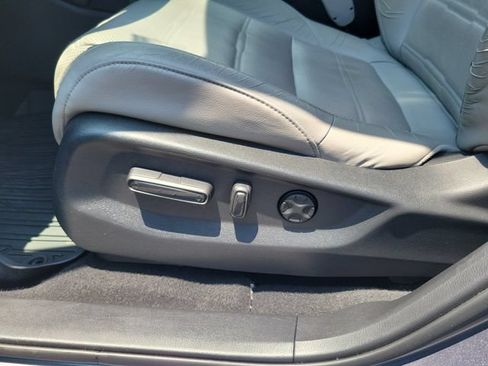 Certified 2017 Honda CR-V Touring image 15