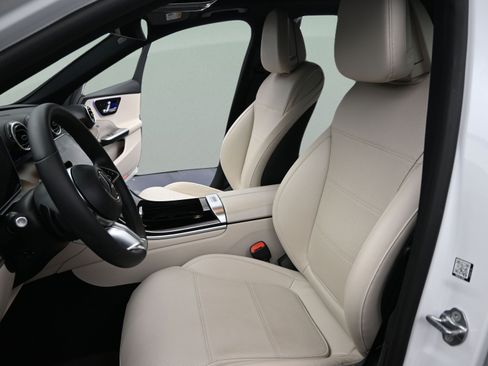Used 2023 Mercedes-Benz C 300 4MATIC Sedan image 23