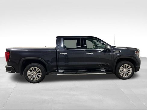 Certified 2022 GMC Sierra 1500 Denali w/ Technology Package AWD/4WD image 2